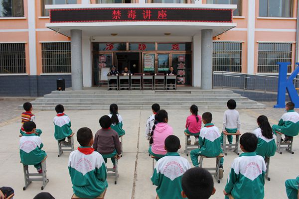 李桥中心小学.jpg