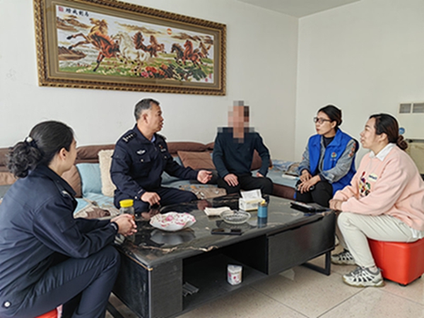 2.分类管控，搭建平安关爱大平台.jpg